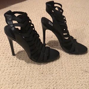 Steve Madden Heels - black